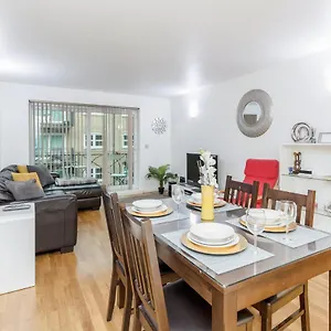 Larger Groups-london Excel -o2-canarywharf Apartment London
