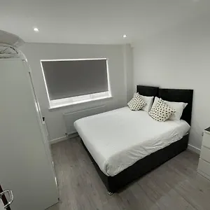 Dagenham Apartment London
